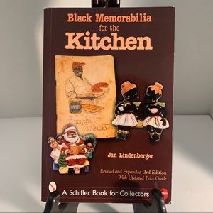 Black Memorabilia for the Kitchen by Jan Lindenberger Paperback Book